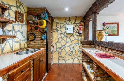 La Zubia Villa | Green Peaks Country House La Zubia by Ruralidays