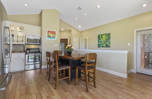 Canyon Lake House | Green Roof Cottage | Fun Canyon Lake Getaway with Game Room!
