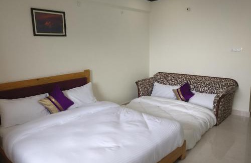 Smanora Range Hotel | Green Roof Hotel