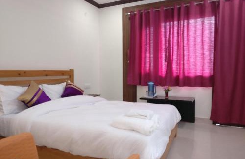 Smanora Range Hotel | Green Roof Hotel