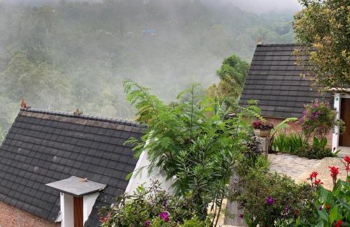 Wanagiri Cabin | green slope villa glamping