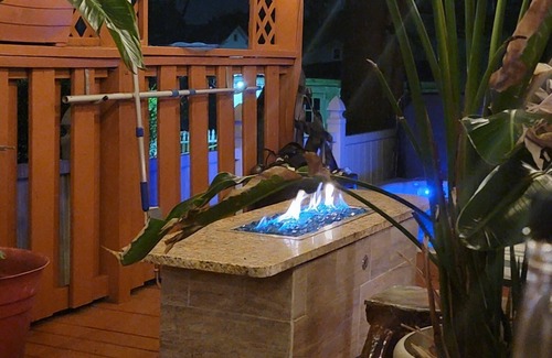 Westminster House | Green Street Oasis Hot Tub, Fire Pit & Walk to Downtown