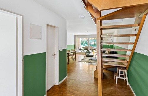Hirslanden Apartment | Green Terrace: Spacious Apartment