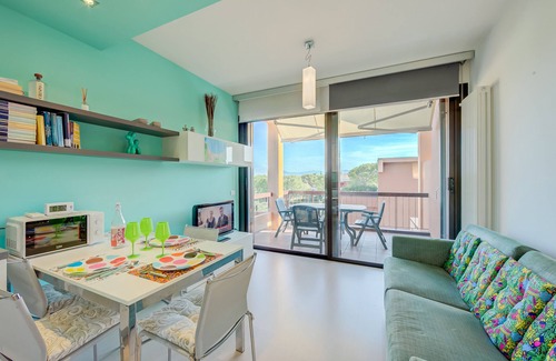 Rivoltella Apartment | Green Tiffany Apartment, Desenzano Del Garda, Italy