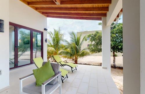 Caribbean Way House | Green Tower House