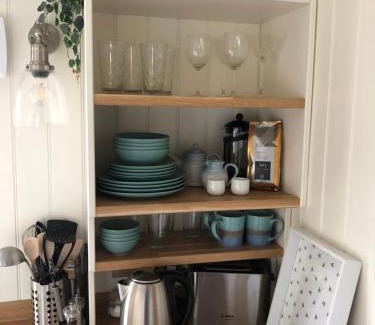 Rendcomb Apartment | Green Valley, Cotswold stay with hamper