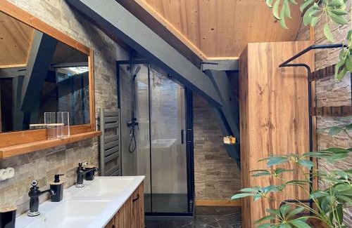 Habere-Lullin House | Green Valley