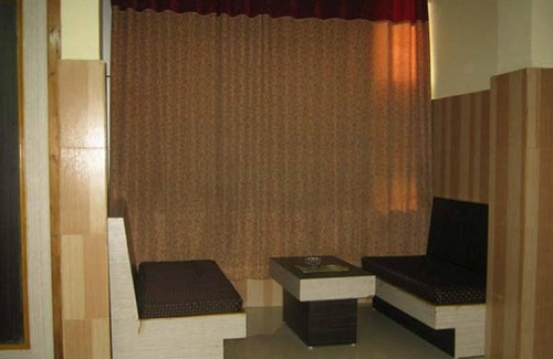 Paltan Bazaar Hotel | Green Valley Hotel