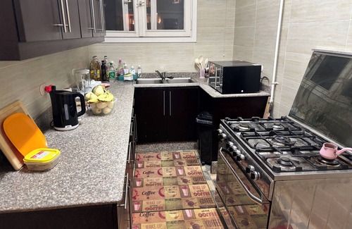 Qasr an-Nil Apartment | Green View Room Cozy Stay in the Heart of Cairo Nile View