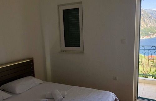Orahovac Apartment | Green Village Kotor 1