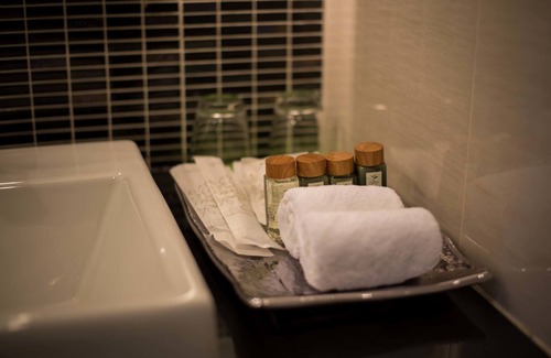 Sung Noen Hotel | Green Ville Laguna Hotel