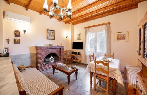Ano Korakiana House | Green Walnut Home in Ano Korakiana is surrounded by nature on a quiet area.
