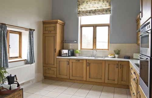 Denstone Cottage | GREENACRES BARN, pet friendly, character holiday cottage in Denstone
