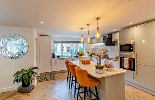 Chittlehampton House | Greenacres - Three Bedroom House, Sleeps 6