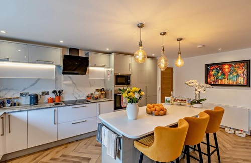 Chittlehampton House | Greenacres - Three Bedroom House, Sleeps 6