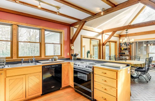 Greenfield House | Greenfield Countryside Retreat on 7 Acres!