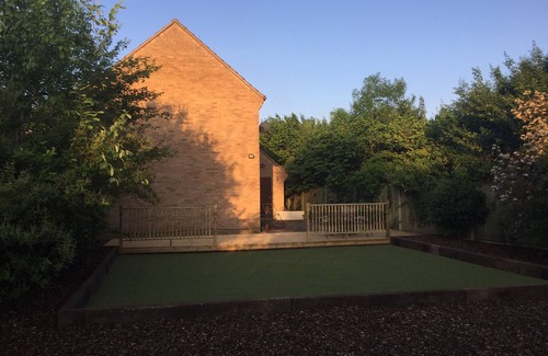 Norwich House | Greenfields House - 3 bedroom detached house