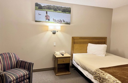 Provost Hotel | Greenhead Motel & Restaurant