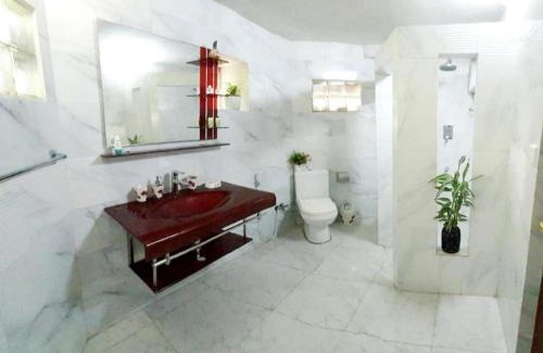 Ilukgoda Cabin | Greenheart Villa Family Room, non AC-Hot W- Separate Varanda & Dinning area & Garden