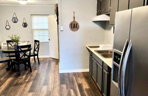 Newport News Hotel | Greenhill Boutique Suites