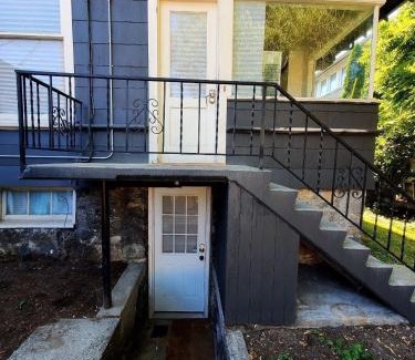 Green Lake House | Greenlake house share roosevelt light rail Seattle
