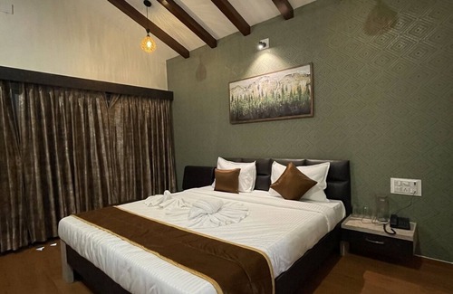 Halol Hotel | Greenland Resort