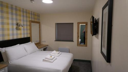 Cleedownton Hotel | Greenland's Inn