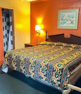 Atmore Hotel | GreenLawn Motel