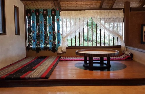 Pa Sang Cottage | Greenleas Cottage, Swimming Pool and Log Fire