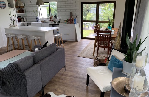Napier House | Greenmeadows Pet friendly & close to town,