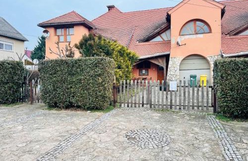 Szerencs Apartment | GreenPark Garden Villa Family Apartments Near Tokaj