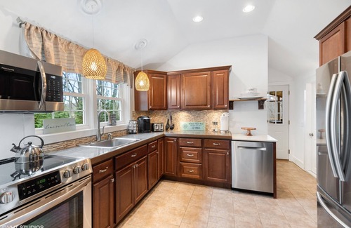 Greenport West House | Greenport Village walking distance to all