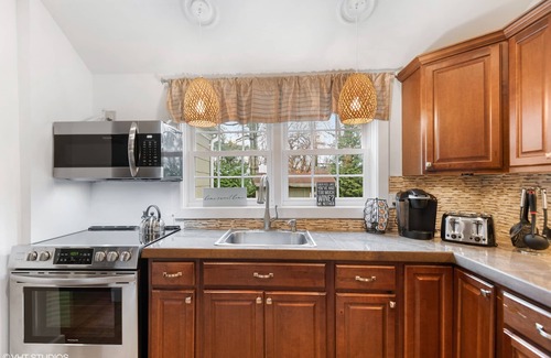 Greenport West House | Greenport Village walking distance to all