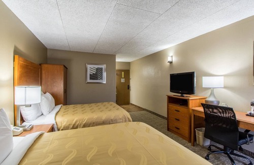 Wickliffe Hotel | GreenRidge Hotel