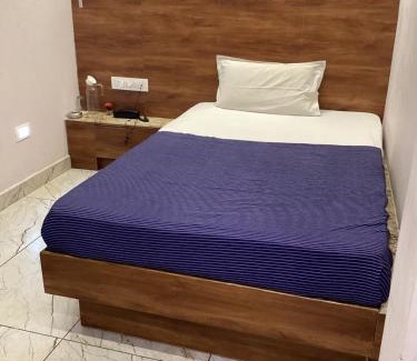 Central Chennai Hotel | GREENS INN near Madras High Court and Harbour Chennai Port