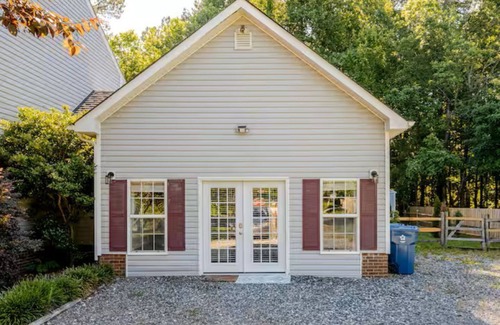 Pleasant Garden Apartment | Greensboro Area-Cozy Beach Themed studio in lovely Country Setting