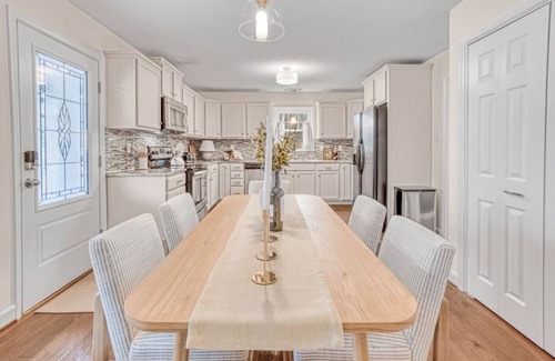 Greensboro House | Greensboro Getaway Villa | HotTub + Pool + FirePit + Sports Court + Golf