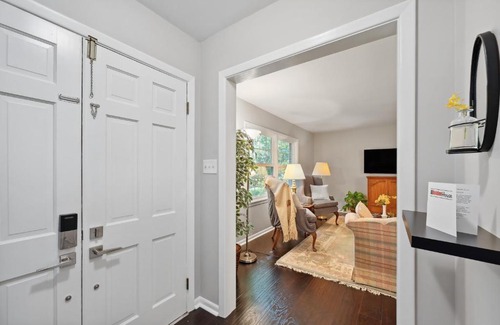 Greensboro House | Greensboro Golf Getaway - 9 Mi to Downtown!