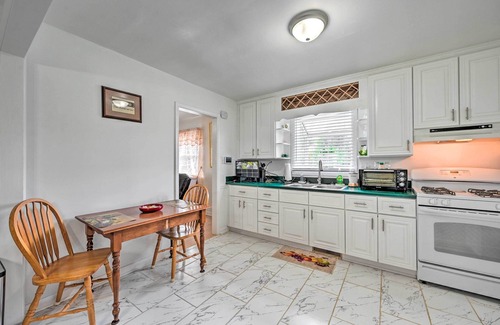 Greensboro House | Greensboro Home < 4 Mi to Downtown!