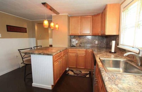 South Greensburg House | Greensburg 15601 Nestled on a quiet street. Completely updated in 2014.