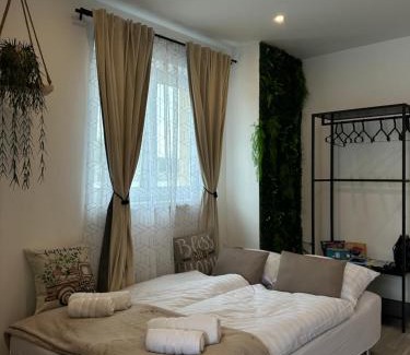Frauenkirchen Apartment | Greenside Suite
