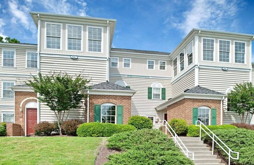 Berkeley Condo | Greensprings Vacation Resort 2br suite, Sunday check-in