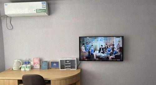 Yaohai Hotel | GreenTree Inn Anhui Yaohai District MingGuang Road Bus Station Express Hotel