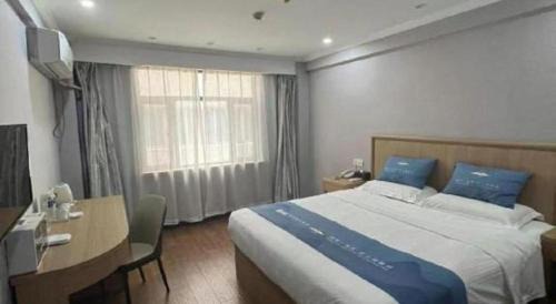 Yaohai Hotel | GreenTree Inn Anhui Yaohai District MingGuang Road Bus Station Express Hotel