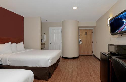 Houston Hotel | GreenTree Inn - IAH Airport JFK Blvd