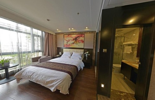 Longhutang Hotel | GreenTree Inn JiangSu Changzhou Dinosaur Park Global Harbor Express Hotel