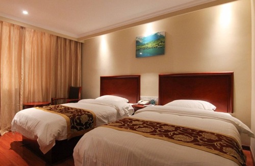 Jurong Hotel | GreenTree Inn JiangSu ZHenjiang Jurong Yalong Hotel
