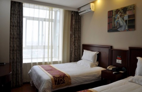 Jiading Hotel | Greentree Inn Newtown Malu Subway Station Business
