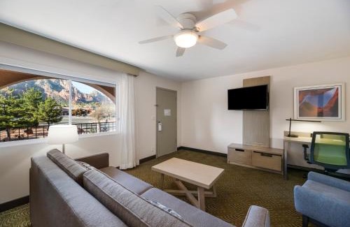 West Sedona Hotel | GreenTree Inn Sedona
