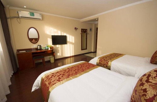 Lianhu Hotel | GreenTree Inn Xi'an Bell and Drum Tower Food Street Ancient City Wall Ximen Express Hotel